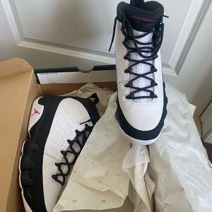 JORDAN 9 RETRO